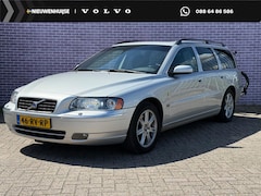 Volvo V70 - 2.5T Summum | 5 CILINDER | Trekhaak | Schuif kantel dak | Xenon koplampen | Sport lederen