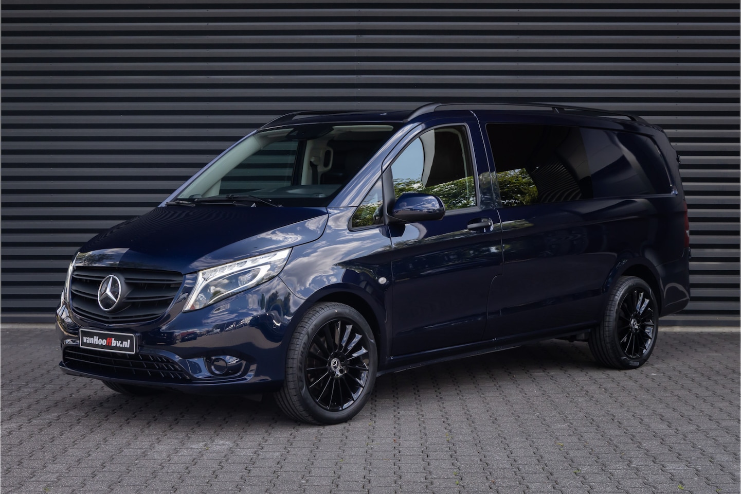 Mercedes-Benz Vito - 114 CDI Lang DC -LED- Trek 2500kg -19'' - AutoWereld.nl