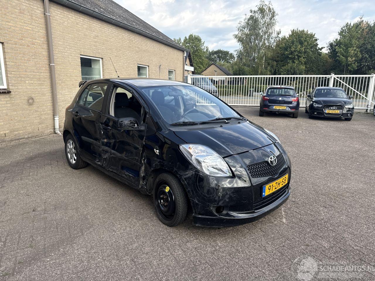 Toyota Yaris - 1.3 VVTi Sol 1.3 VVTi Sol Sport - AutoWereld.nl
