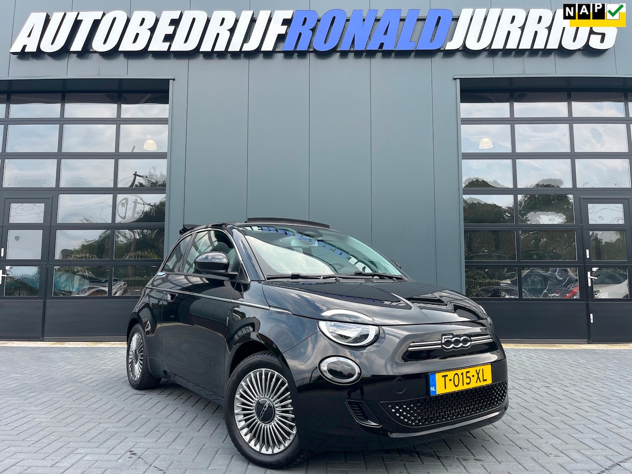 Fiat 500 C - Urban 42 kWh NL.Auto/SOH 94.9%/Carplay/Cabriolet/Groot scherm/1Ste Eigenaar/Dealer onderho - AutoWereld.nl