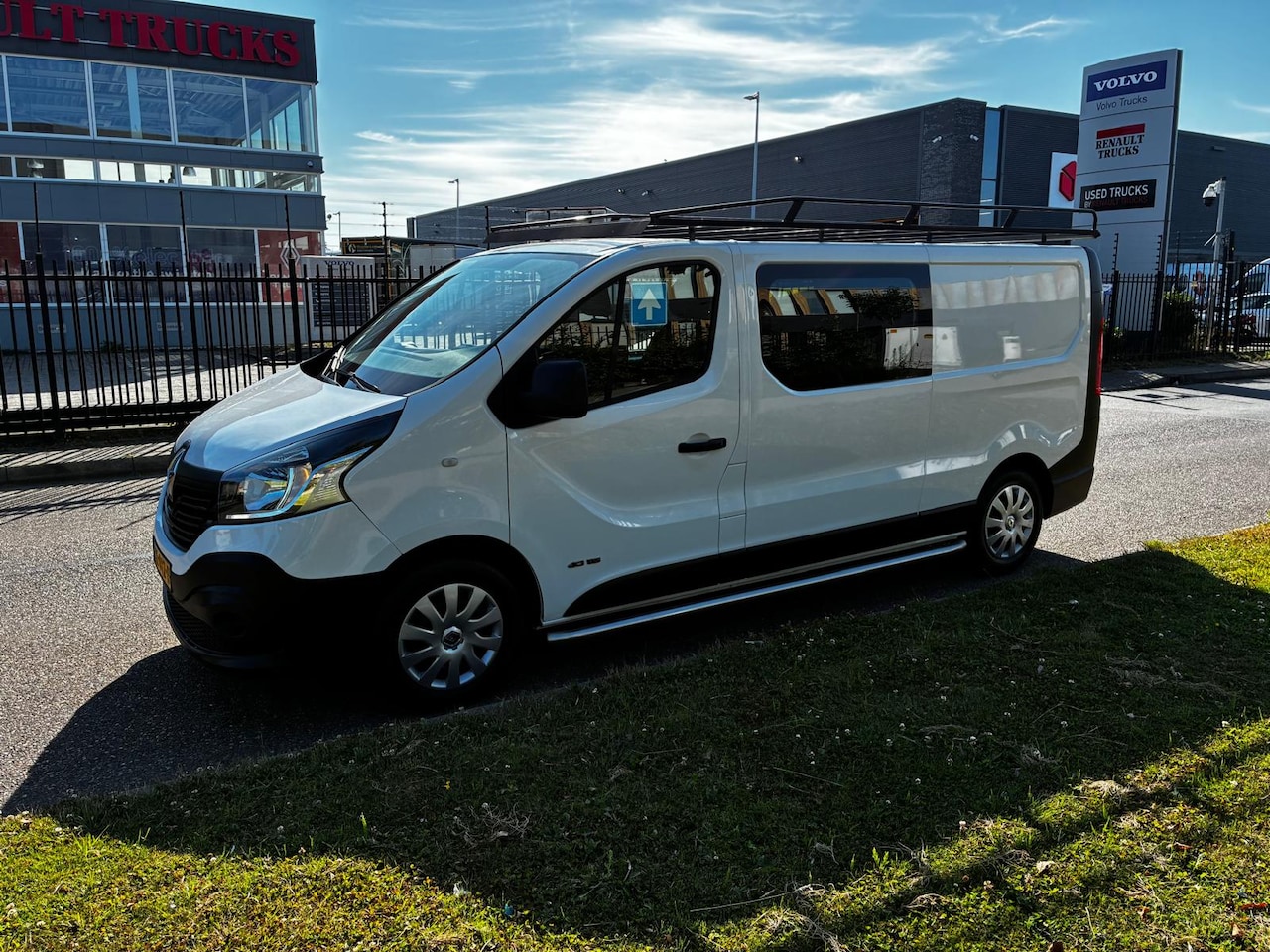 Renault Trafic - Double Cabin, 1.6 Dci 115 PK, L2 H1, Comfort , Airco - AutoWereld.nl
