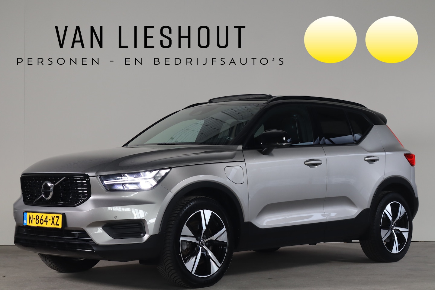 Volvo XC40 - 1.5 T4 Recharge R-Design NL-Auto!! Harman Kardon I Panoramadak I Mem.Seats - AutoWereld.nl