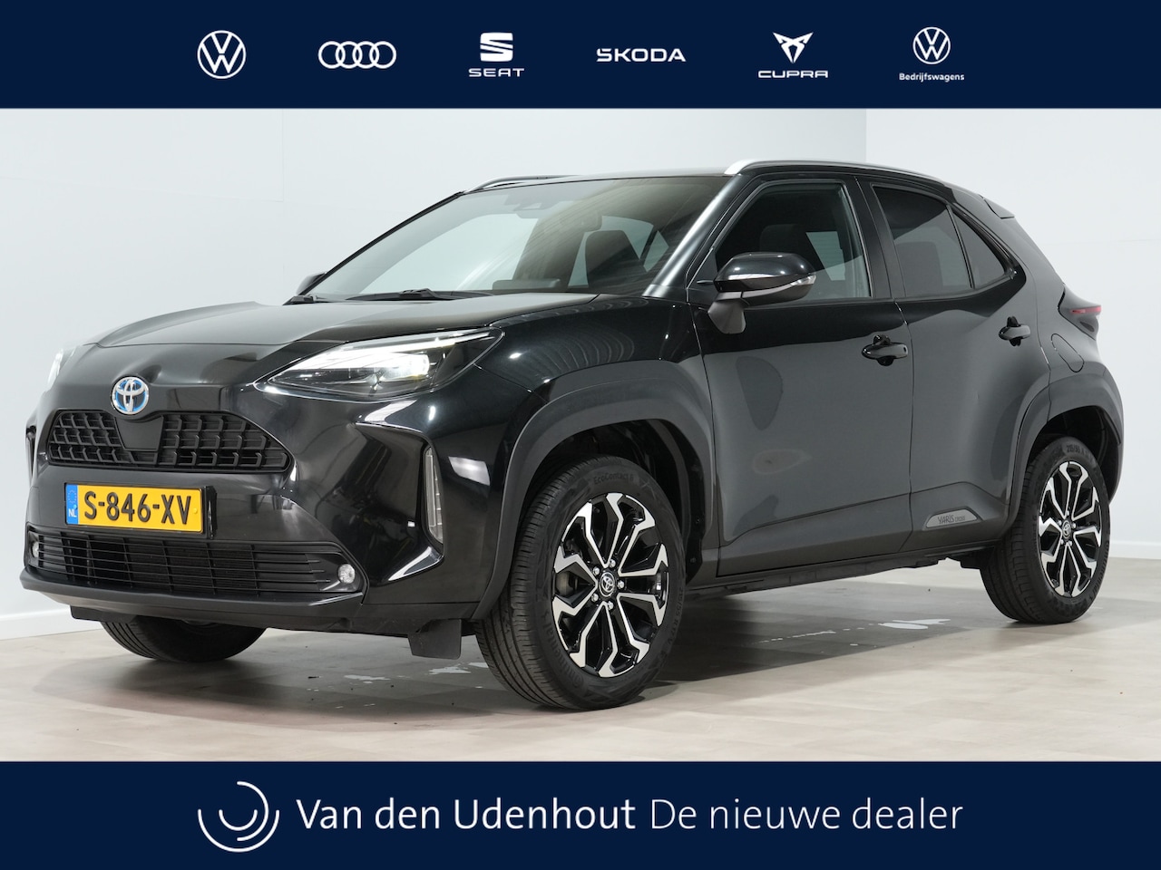 Toyota Yaris Cross - 1.5 Hybrid Dynamic Navigatie Achteruitrijcamera Stoelverwarming 247 - AutoWereld.nl
