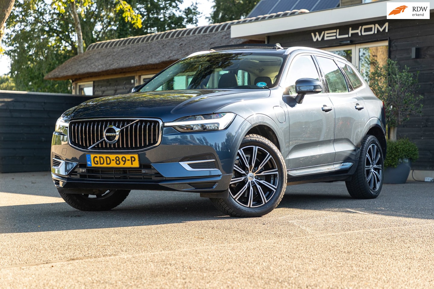 Volvo XC60 - 2.0 Recharge T8 AWD Inscription SOH 100% I Panoramadak I Leder I Memory I Comfortstoelen I - AutoWereld.nl
