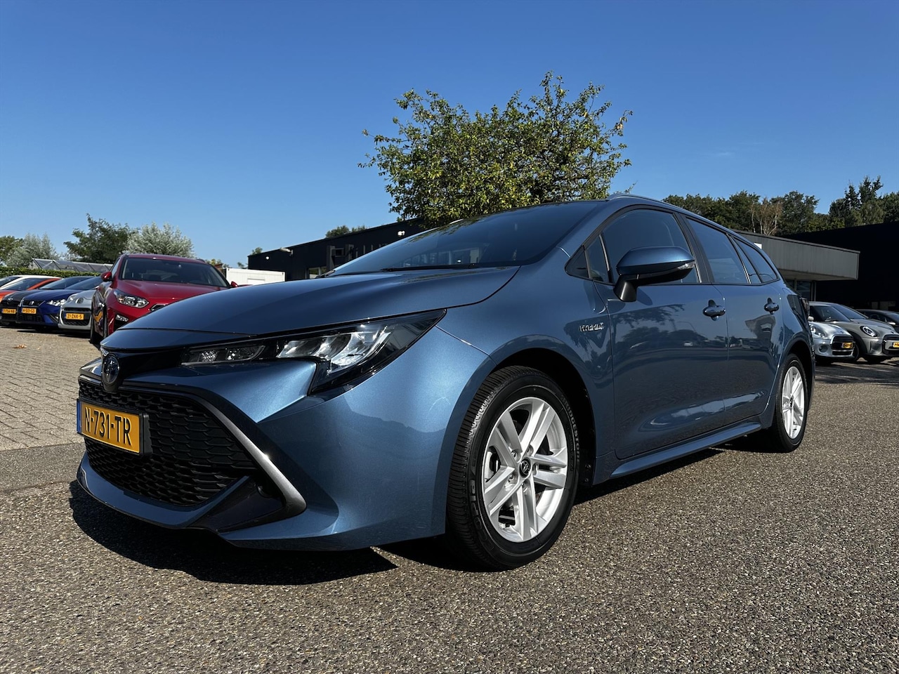 Toyota Corolla Touring Sports - 1.8 Hybrid 122pk CVT Active Multi Media Apple Carplay - AutoWereld.nl