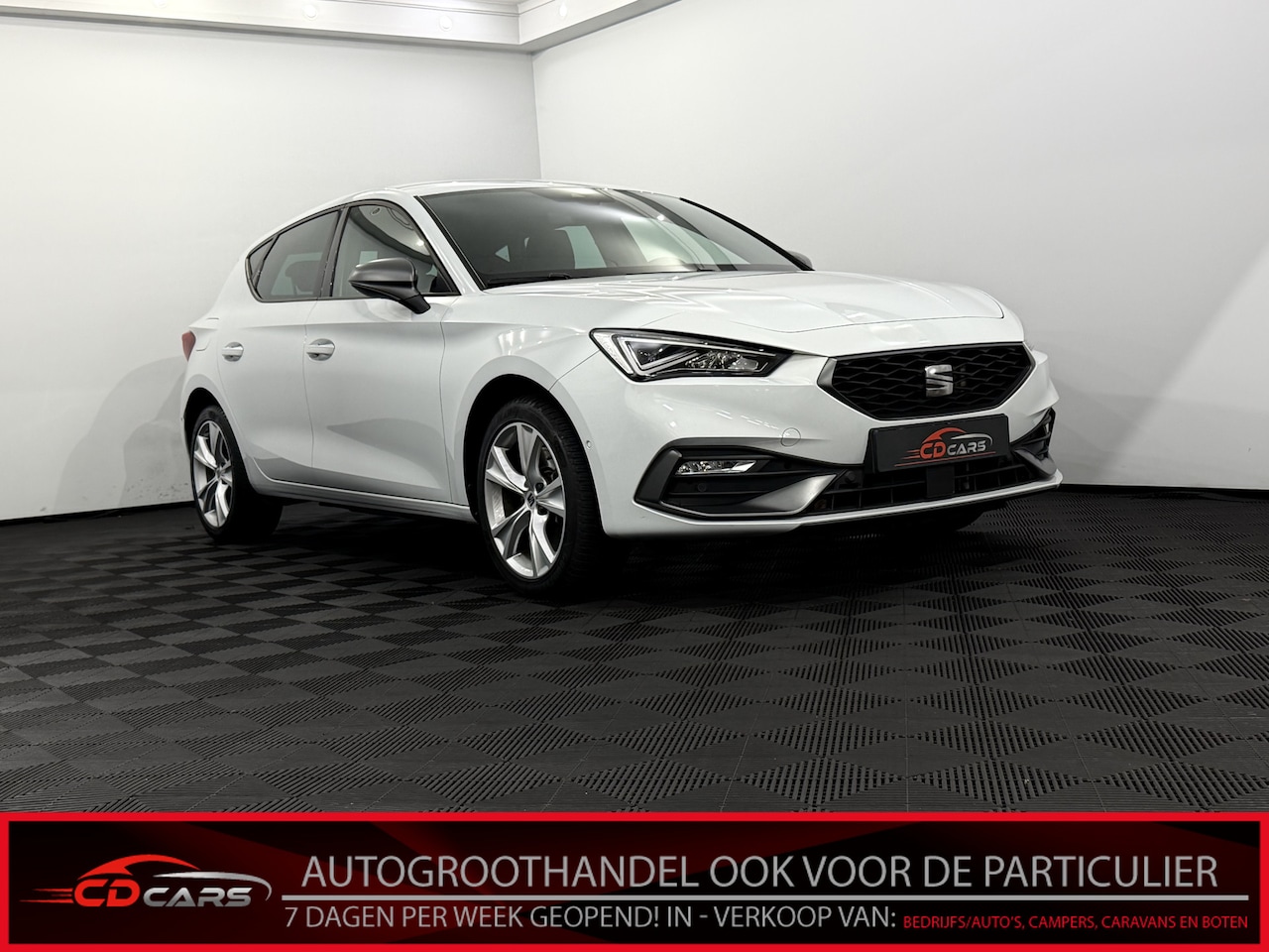 SEAT Leon - 1.4 TSI eHybrid PHEV FR Plug-in Camera, Navi, Virtual desk, Stoelverwarming, Half leder, C - AutoWereld.nl