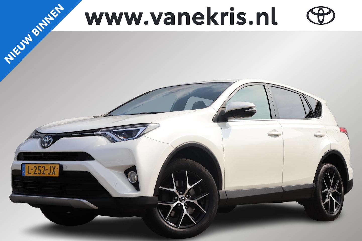 Toyota RAV4 - 2.5 Hybrid Style 2.5 Hybrid Style, Trekhaak, Stoelverwarming, BSM, NAVI! - AutoWereld.nl