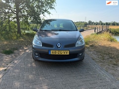 Renault Clio - 1.6-16V Dynamique