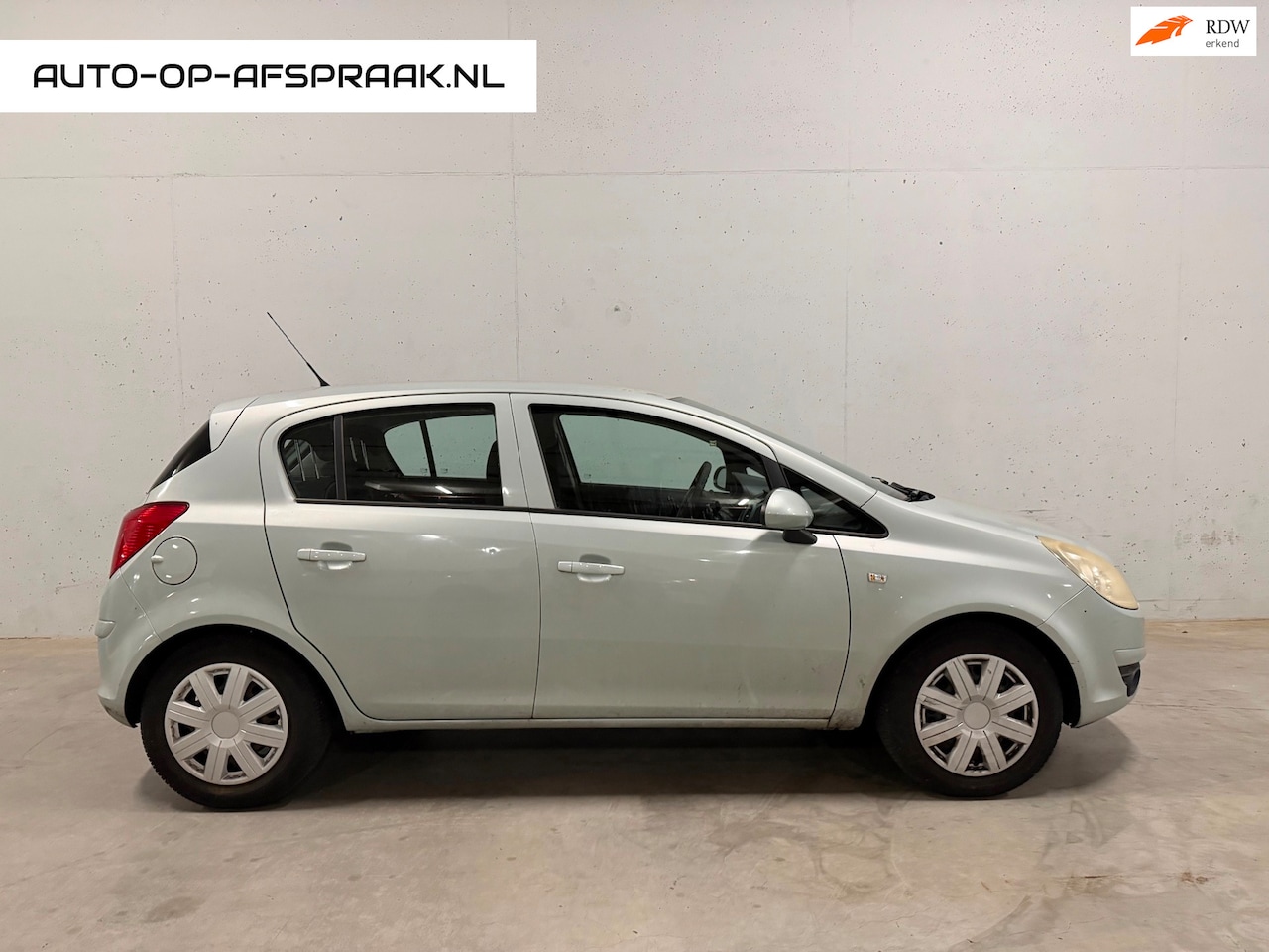 Opel Corsa - 1.4-16V Enjoy 5drs. Airco - AutoWereld.nl