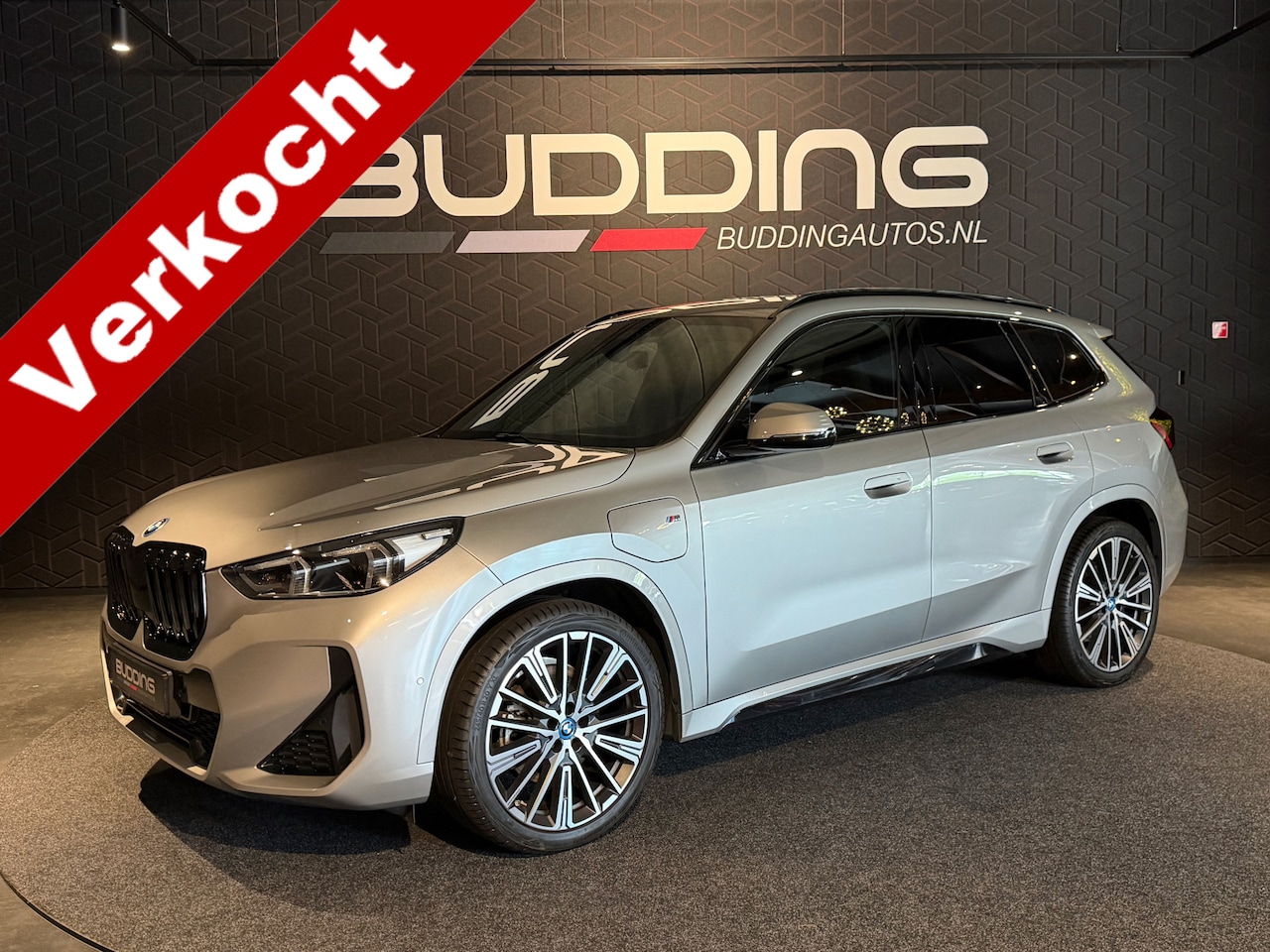 BMW X1 - xDrive25e | M-sport | Trekhaak | 20 inch | Keyless - AutoWereld.nl
