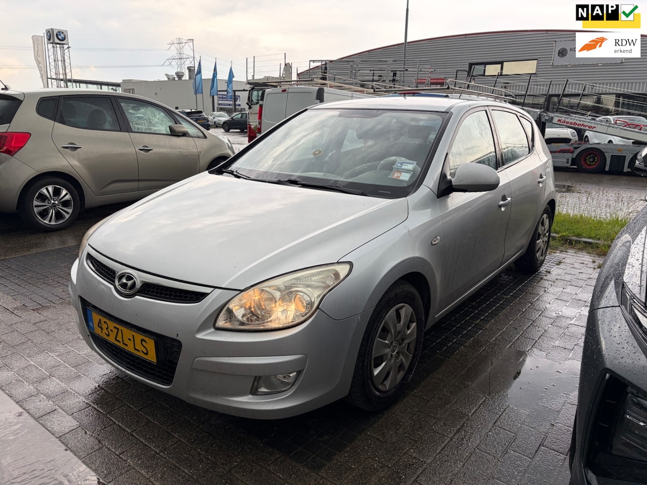 Hyundai i30 - € 1850,- 1.6i Dynamic Aircondition EXPORT/HANDEL - AutoWereld.nl