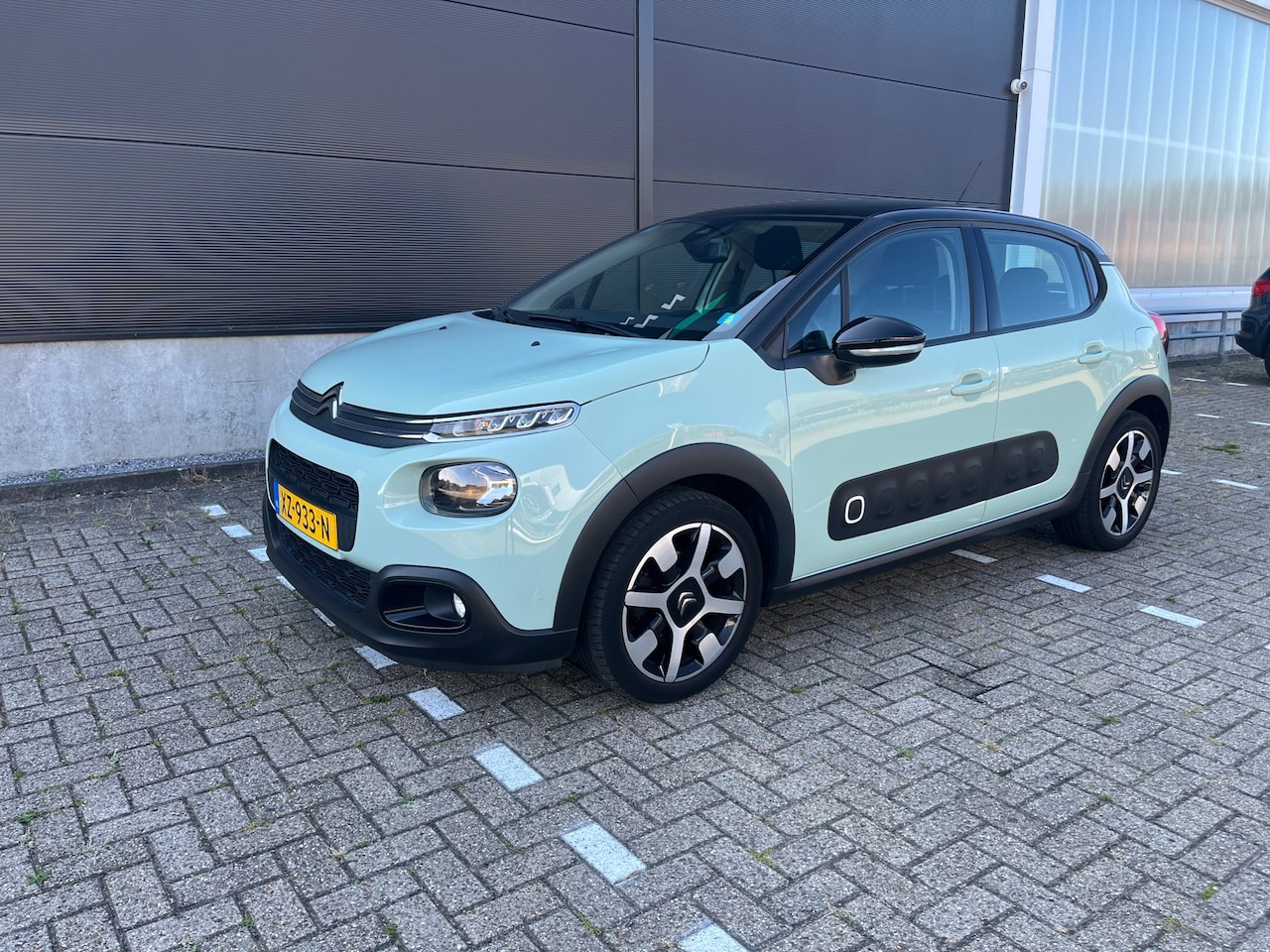 Citroën C3 - 1.2 PureTech S&S Shine 1.2 PureTech S&S Shine - AutoWereld.nl