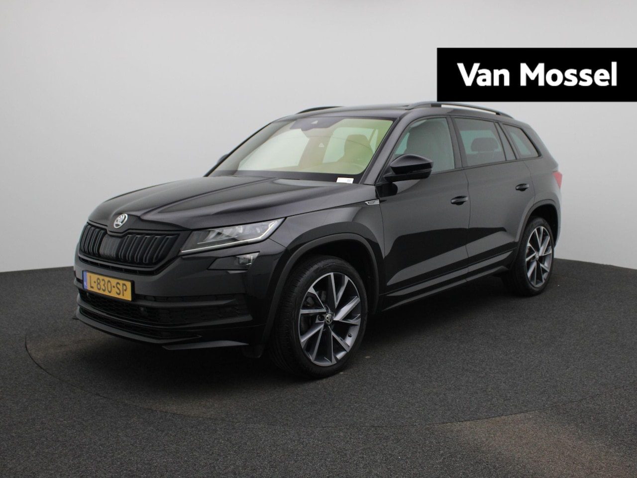 Skoda Kodiaq - 1.5 TSI Sportline Business | Panoramadak | Trekhaak | Sfeerverlichting | Apple Carplay / A - AutoWereld.nl
