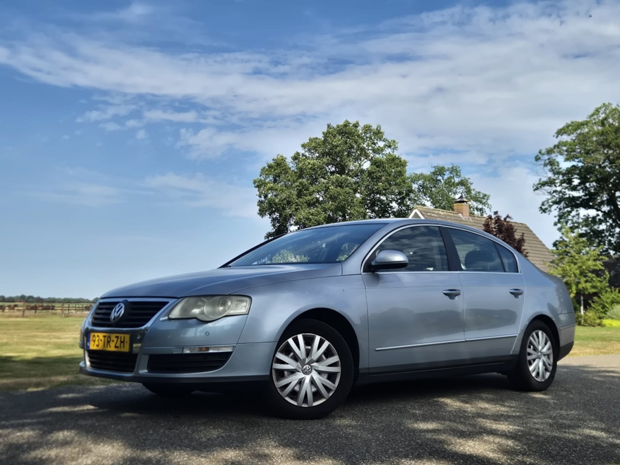 Volkswagen Passat - 2.0 FSI Comfortl.Bns - AutoWereld.nl