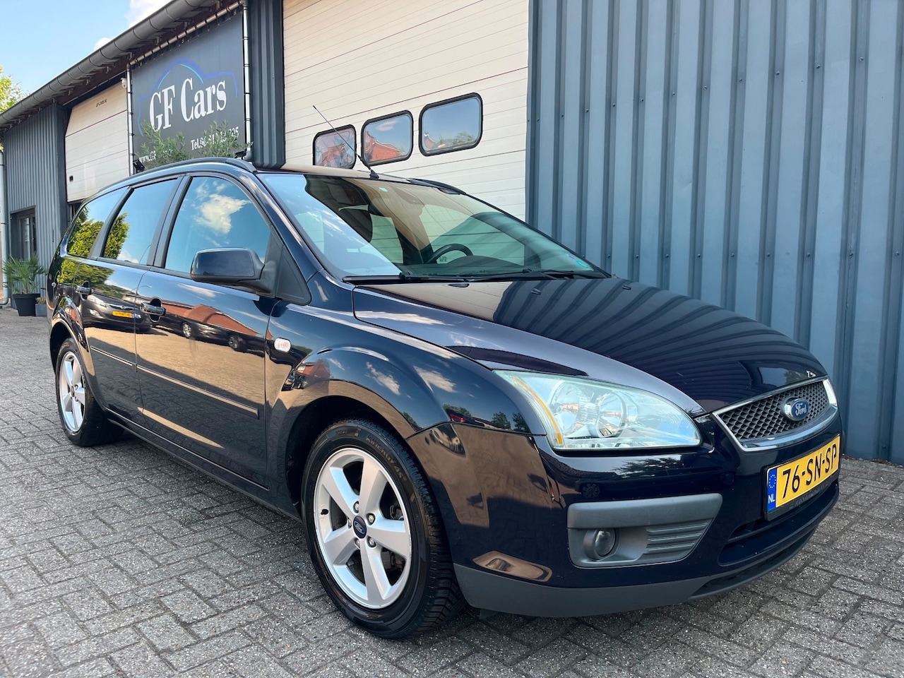 Ford Focus Wagon - 1.6-16V Titanium APK Nieuw AIRCO - AutoWereld.nl