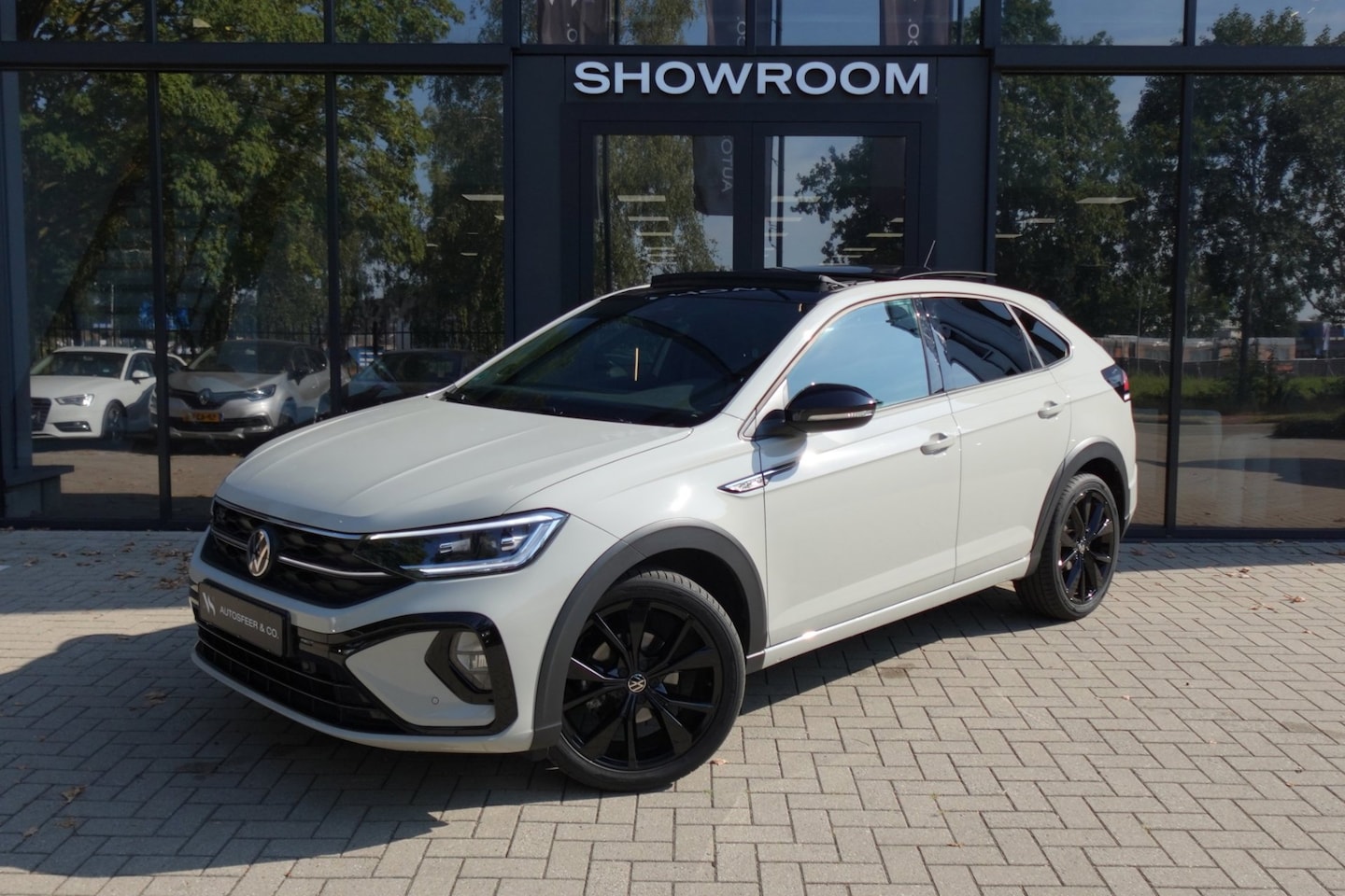 Volkswagen Taigo - 1.5 TSI R-Line PANO KEYLESS CAM - AutoWereld.nl