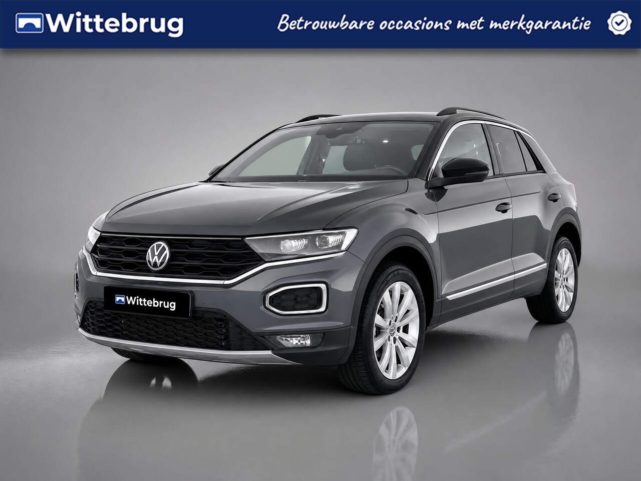 Volkswagen T-Roc - 1.5 TSI Style Business / Pano / Digitaal dashboard / Camera / Dodehoek / Keyless / Lichtme - AutoWereld.nl