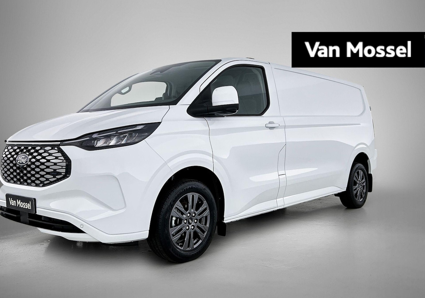 Ford Transit Custom - 340 L2H1 Limited 65 kWh | Adaptieve Cruise Control | Stoel- en Voorruitverwarming | 360 gr - AutoWereld.nl