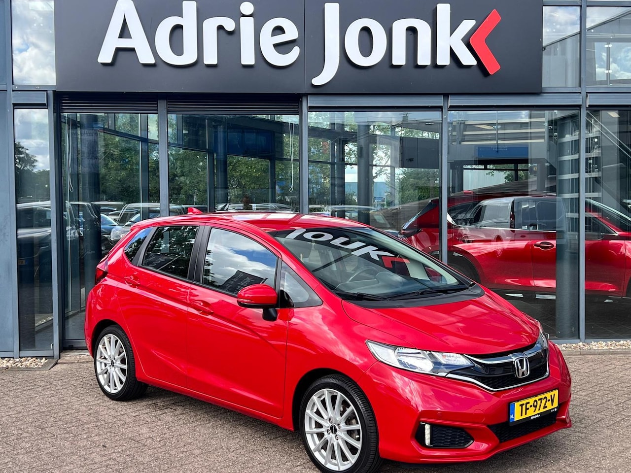 Honda Jazz - 1.3 i-VTEC Comfort 102pk AUTOMAAT | TREKHAAK | NAVIGATIE | PARKEERSENSOREN V+A | STOELVERW - AutoWereld.nl