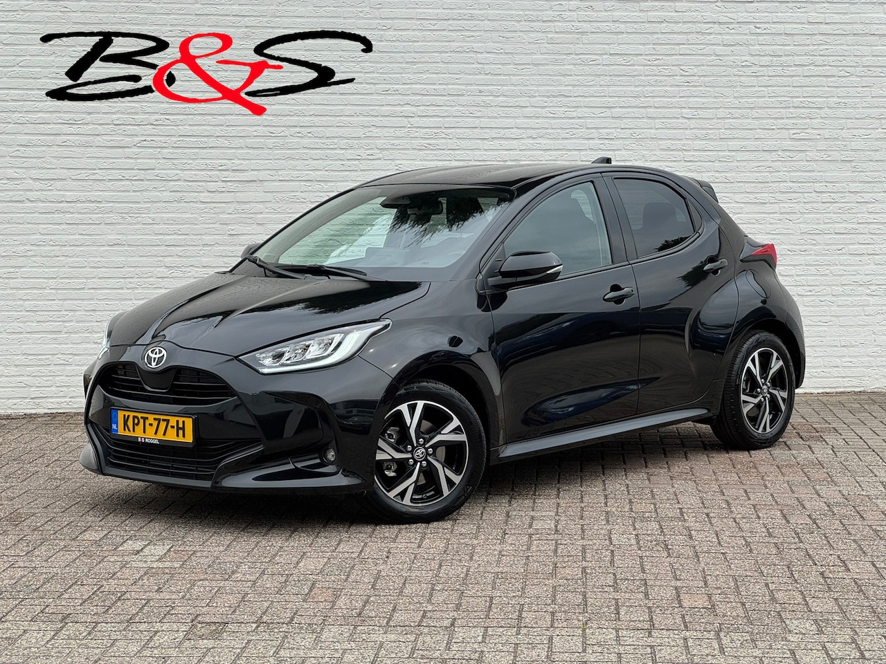 Toyota Yaris - 1.5 Hybrid Camera CarPlay Adaptieve cruise Clima DAB radio - AutoWereld.nl