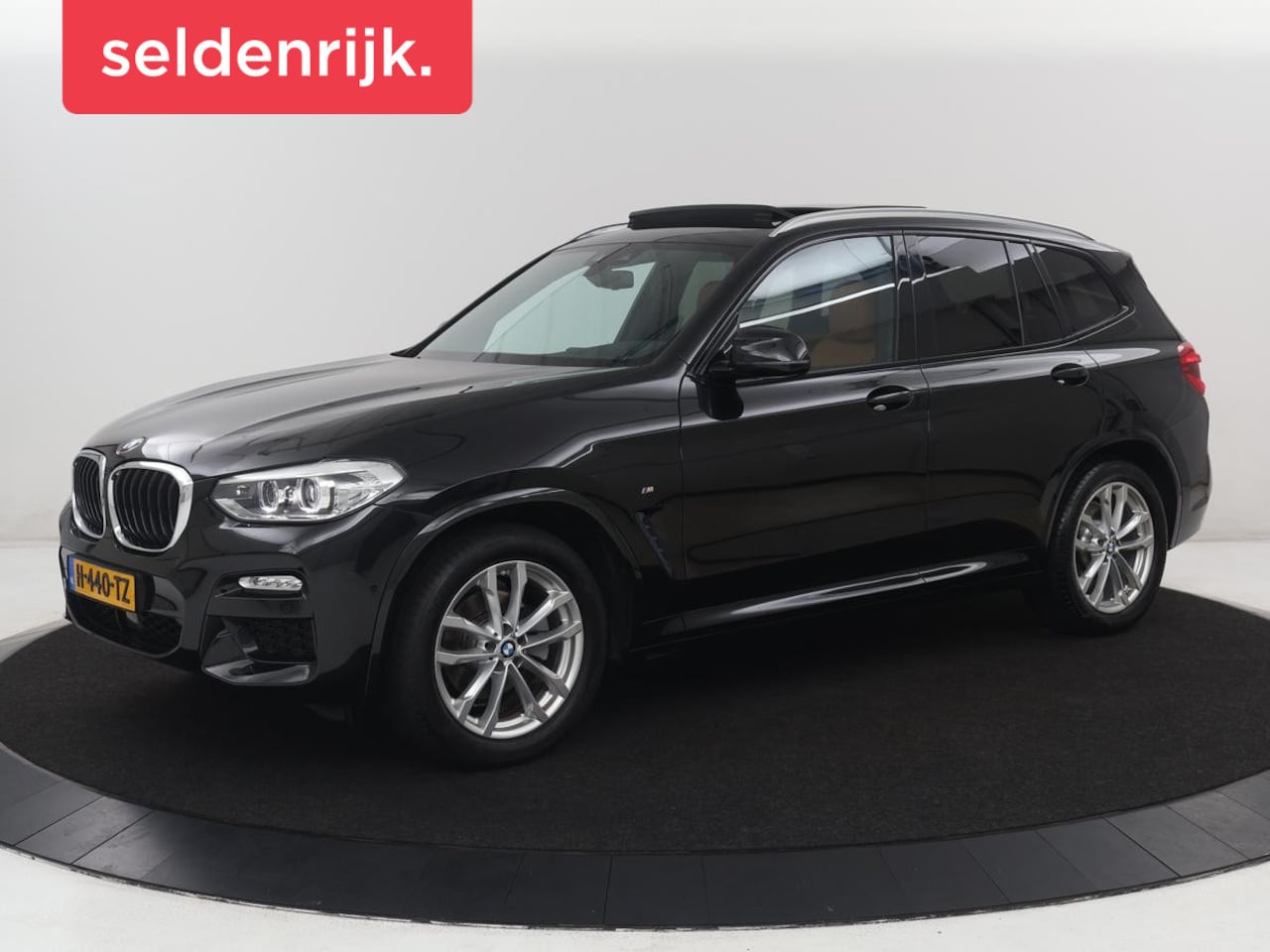 BMW X3 - xDrive20i High Executive M-sport | Panoramadak | Head-up | Leder | Adaptive cruise | Camer - AutoWereld.nl