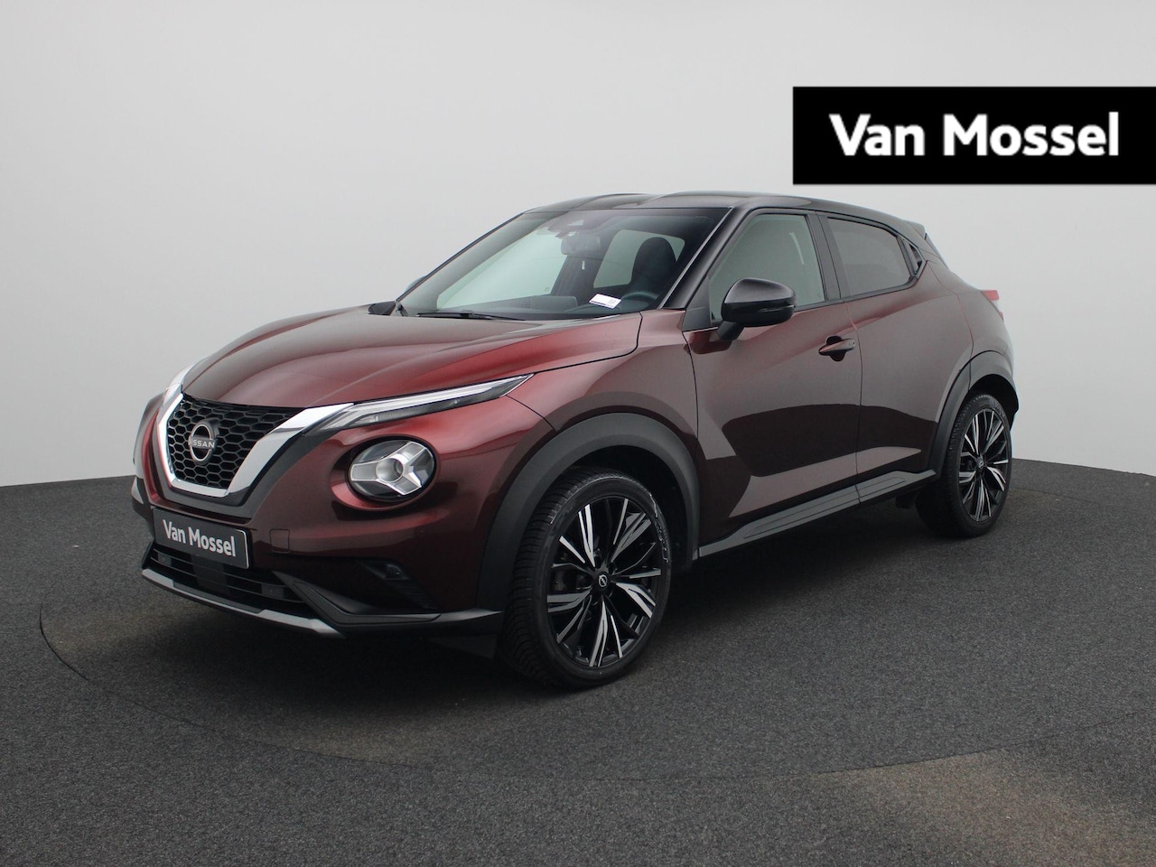 Nissan Juke - 1.0 DIGT N-Design | Navigatie | Camera achter | Parkeersensoren - AutoWereld.nl