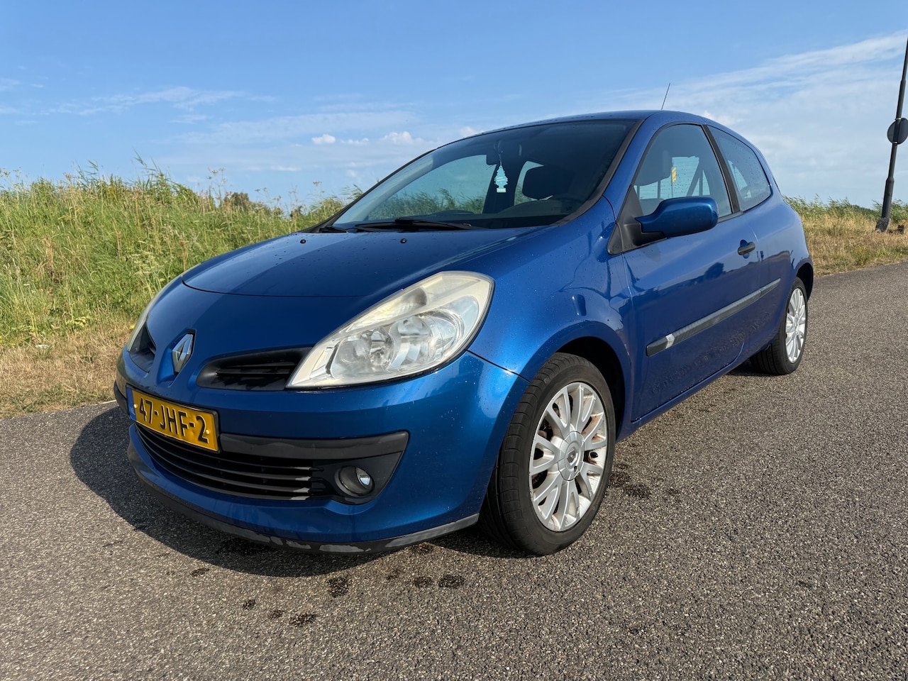 Renault Clio - 1.2-16V Collection INCL NW APK leuke nette auto ! - AutoWereld.nl