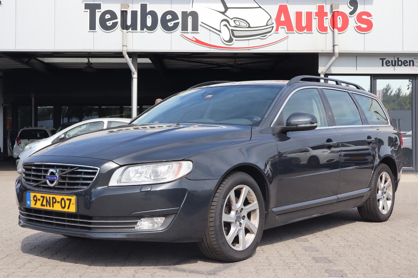 Volvo V70 - 1.6 T4 Nordic+ | Automaat | leder | Trekhaak | Stoelverwarming | Navigatie | Climate contr - AutoWereld.nl