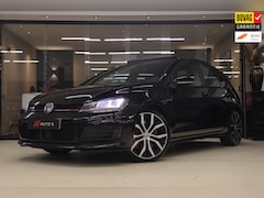 Volkswagen Golf - 2.0 TSI GTI Performance PANO/CARPLAY/STOELVER/CAM/DCC/VOL