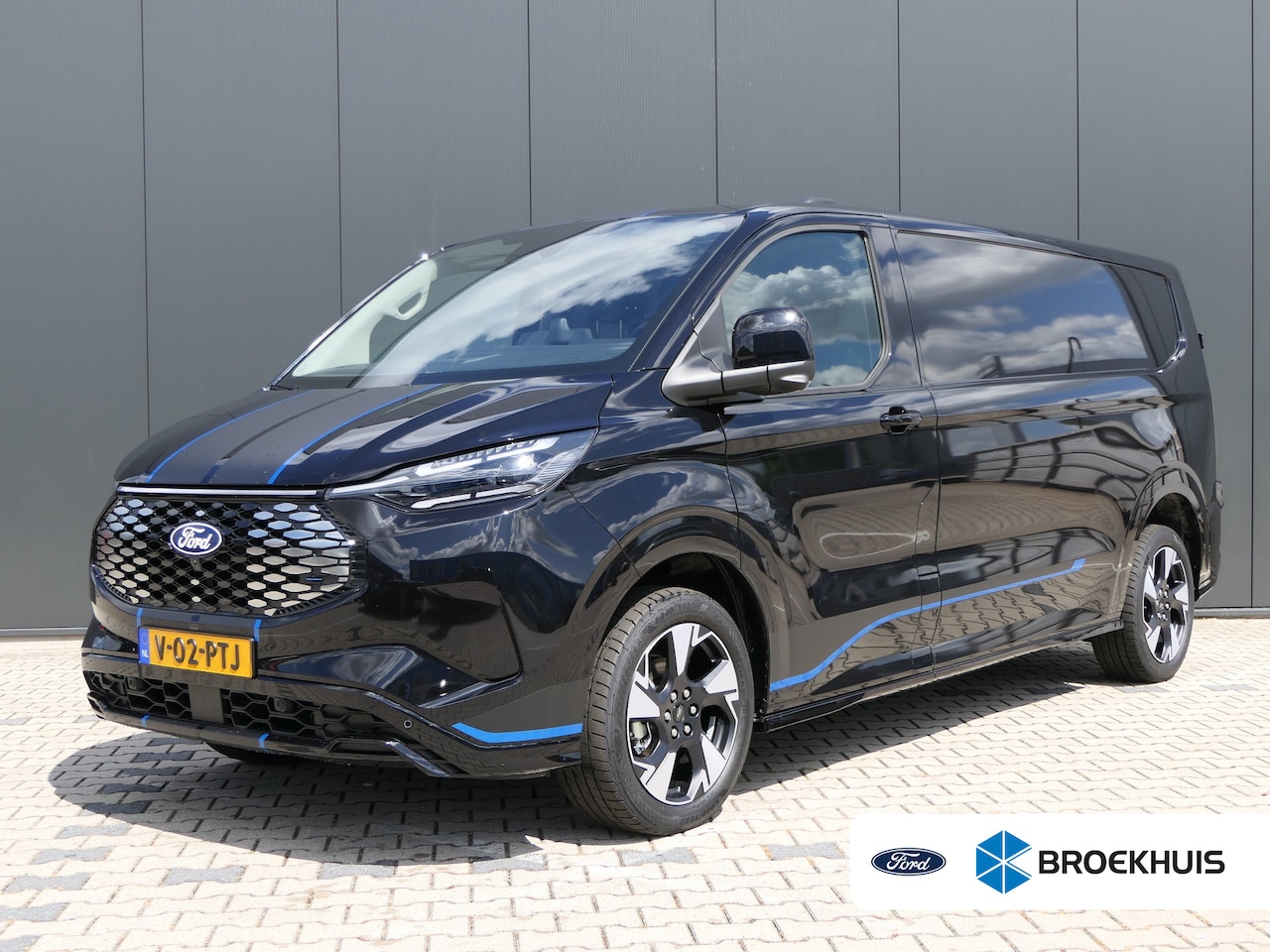 Ford Transit Custom - E-Transit 340 L2H1 Sport 71 kWh | B&O Audio | Adaptive Cruise | BLIS | 360 Camera | Elek. - AutoWereld.nl