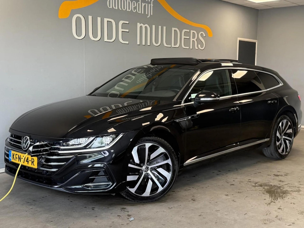 Volkswagen Arteon Shooting Brake - 1.4 TSI eHybrid R-line | Trekhaak | Adaptive | Carplay | Panodak | Leder | Stoelverwarming - AutoWereld.nl