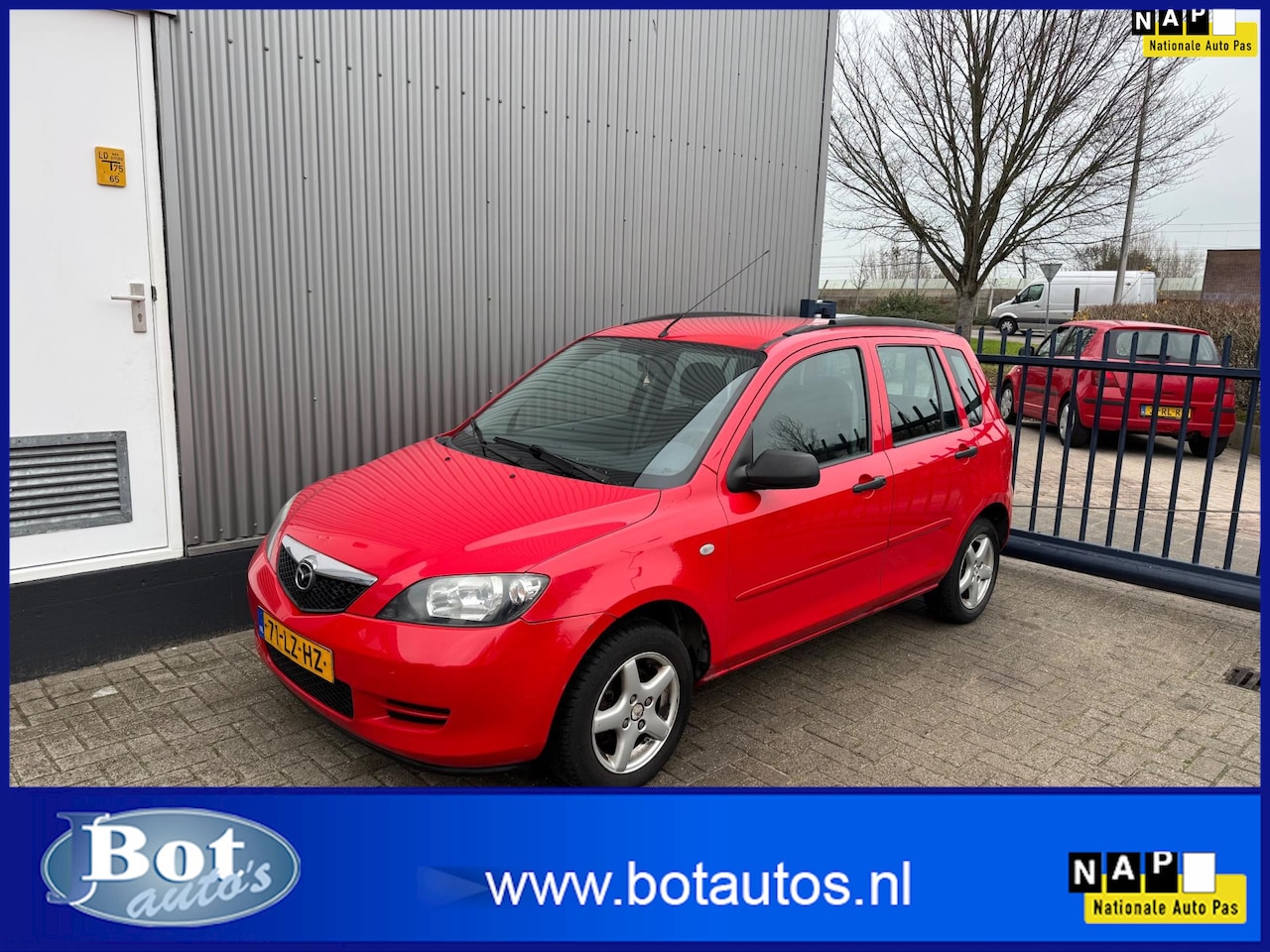 Mazda 2 - 1.2 Exclusive APK T/M 6-3-2027 / Rijdt prima / managementlampje brand / meeneemprijs - AutoWereld.nl