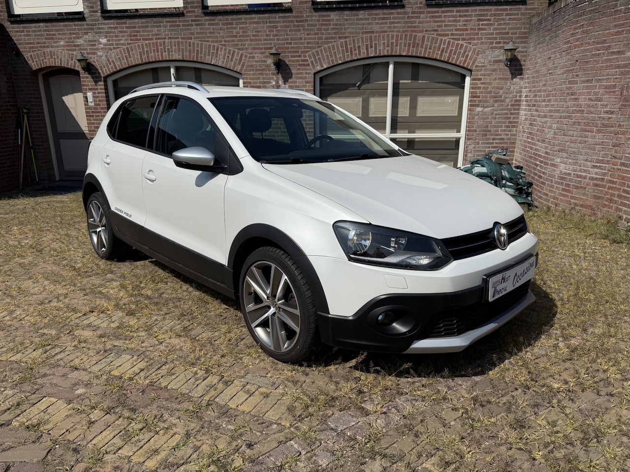 Volkswagen Polo - 1.2 TSI Cross Clima/Cruise/Lmvelg/Navi/Stoelvw/Trekhk - AutoWereld.nl