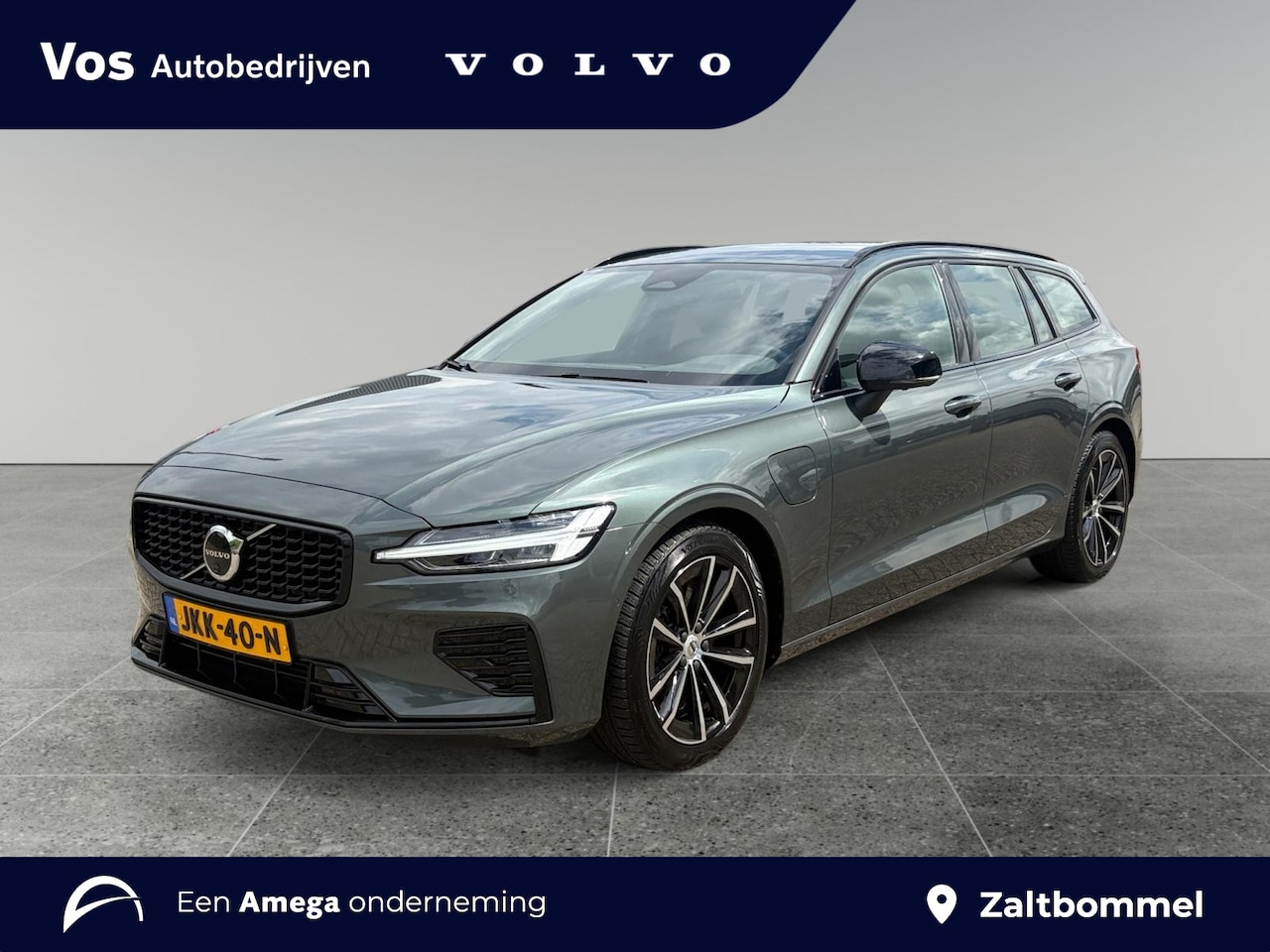 Volvo V60 - 2.0 T6 Plug-in hybrid AWD Plus Dark l Trekhaak l Semi wegklapbare trekhaak l - AutoWereld.nl