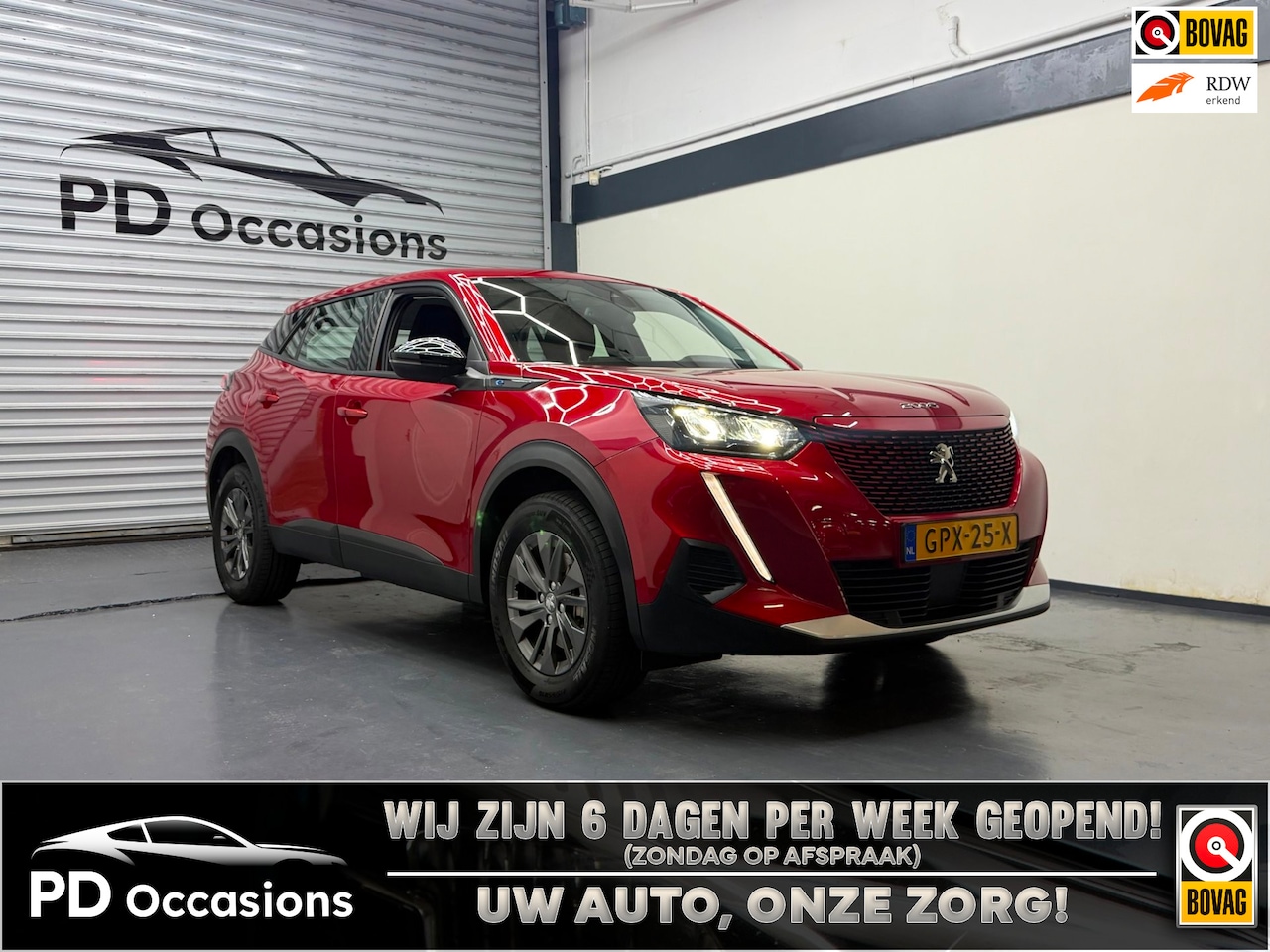Peugeot e-2008 - EV GT 50 kWh SoH 93,2% - Sensoren - Carplay - Cruise - AutoWereld.nl