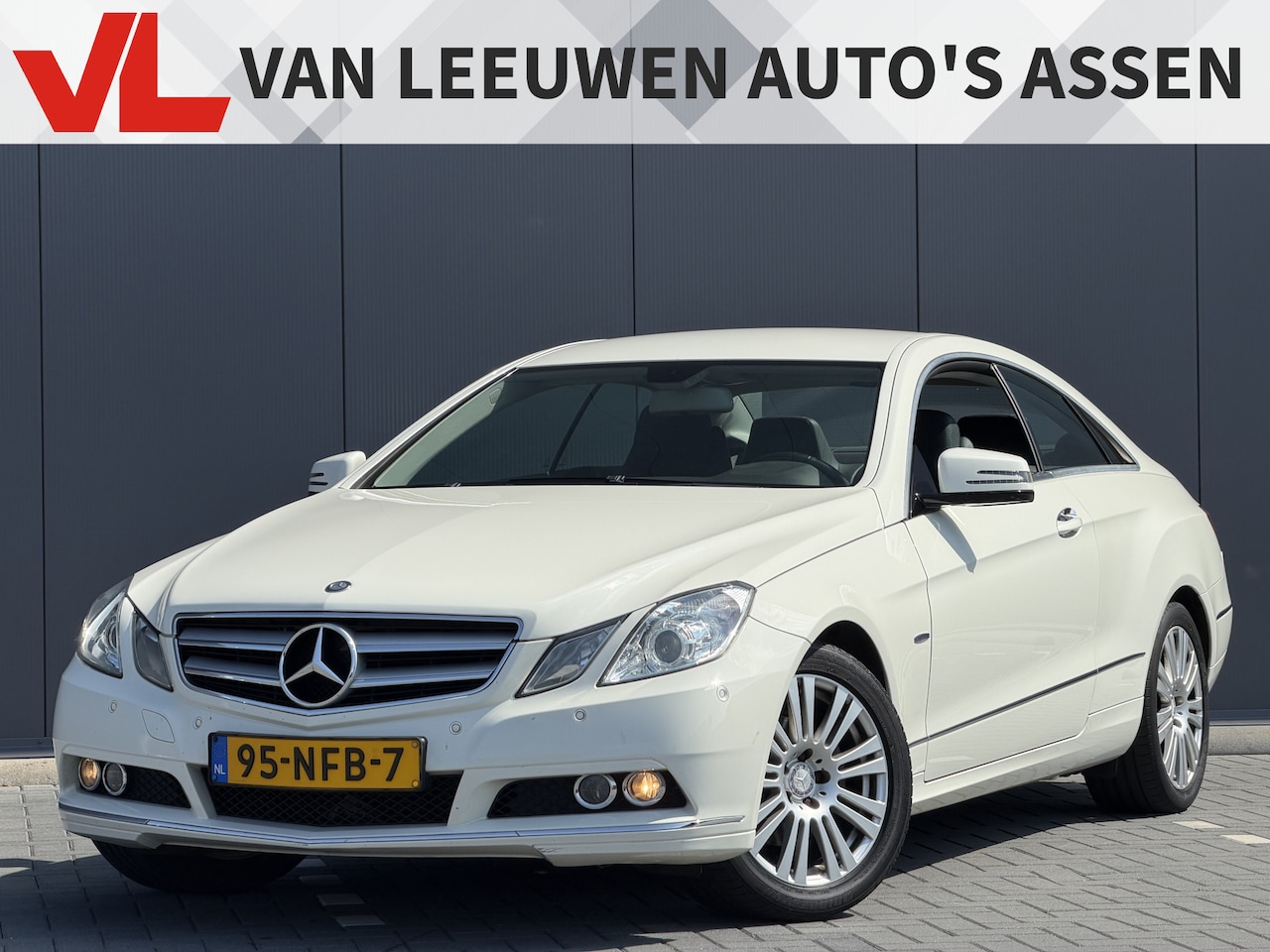 Mercedes-Benz E-klasse Coupé - 200 CGI Elegance | RIJKLAAR | PDC | NAP | Nette auto! - AutoWereld.nl
