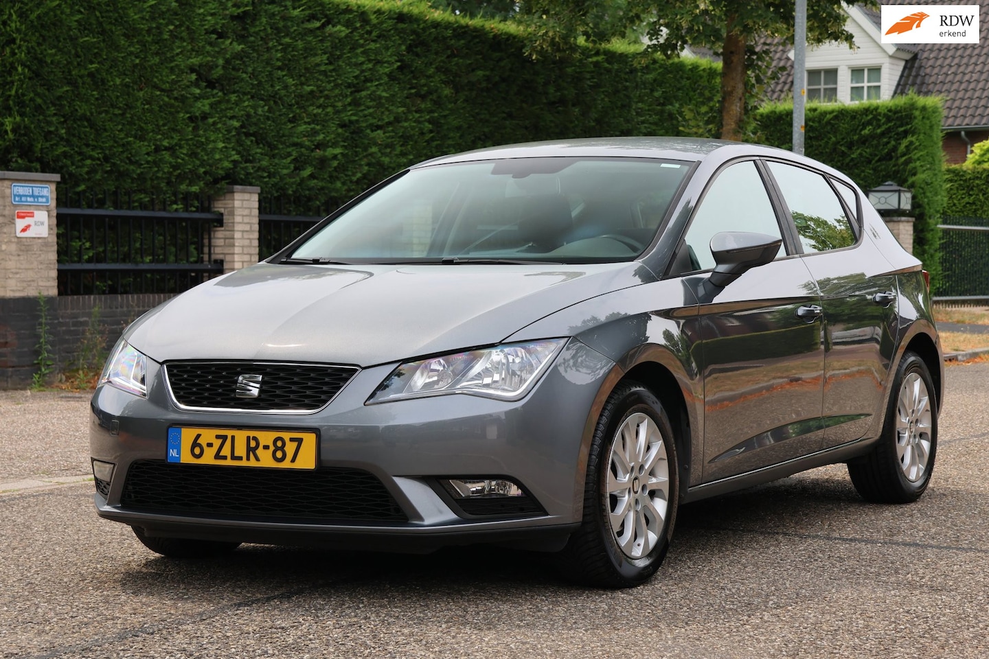 SEAT Leon - 1.6 TDI Style | NAVI | CLIMATRONIC | CRUISECONTROL | - AutoWereld.nl