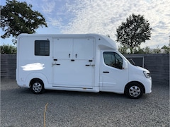 Renault Master - | HORSETRUCK | STX | STALLION 3XL | 2021 | HENGST | AUTOMAAT | 180 PK | 103.765KM | 3-SEAT