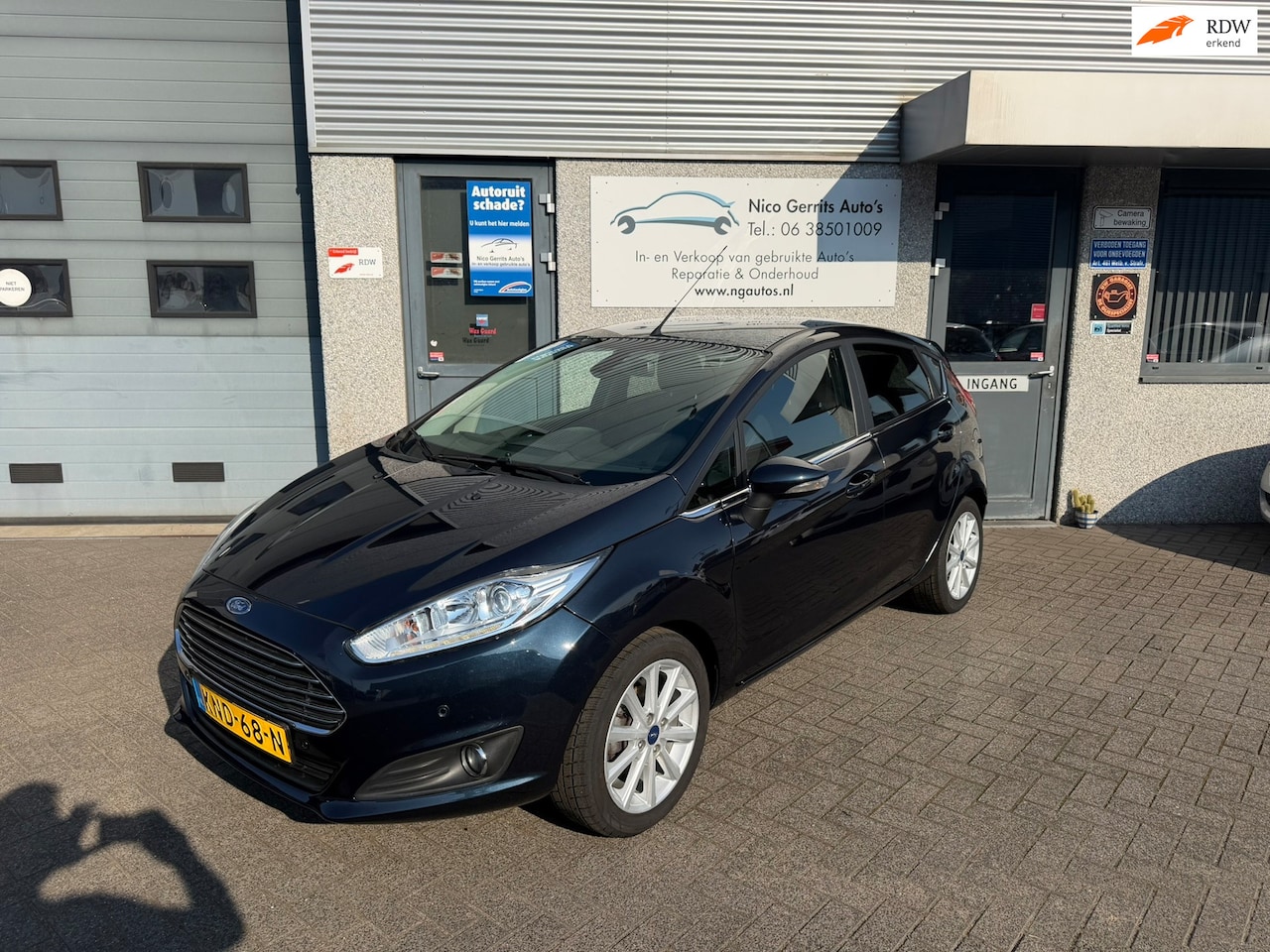 Ford Fiesta - 1.0 EcoBoost Titanium Navi Camera Trekhaak 59.000 KM - AutoWereld.nl