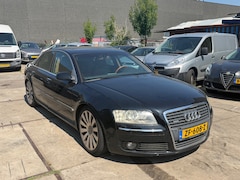 Audi A8 - 3.2 FSI quattro