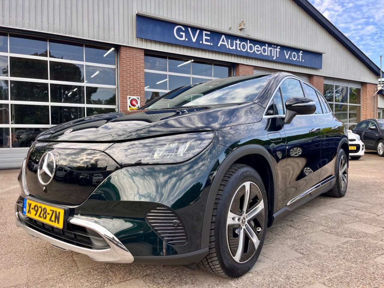 Mercedes-Benz EQE - 350+ Business Edition 96 kWh NL AUTO ACCU CHECK 100% - AutoWereld.nl
