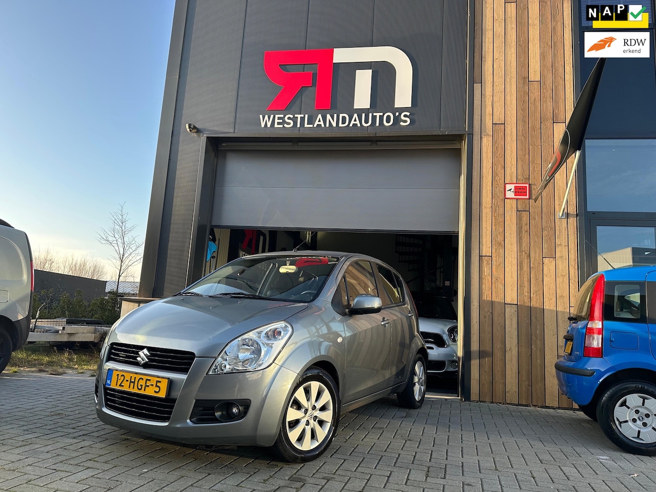 Suzuki Splash - 1.2 Exclusive/ZUINIG/nw-APK/ airco/LM-Velgen/2 sleutels /dealer-onderhouden/nette auto - AutoWereld.nl
