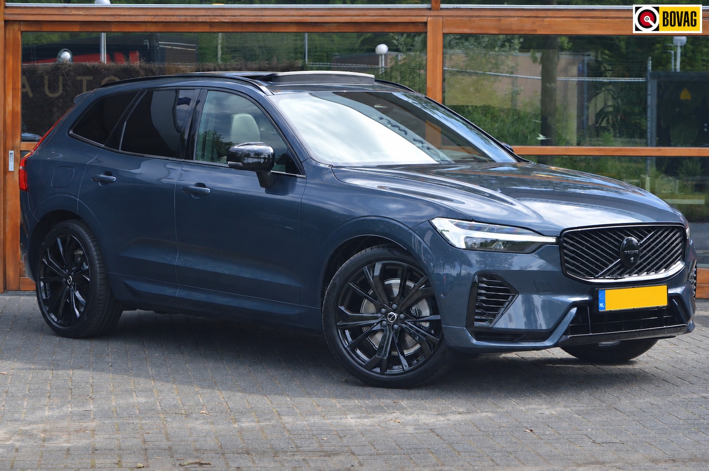 Volvo XC60 - T8 Hybride AWD Ultra Black Edition | Luchtvering | Bowers & Wilkins | Stoelventilatie | Ma - AutoWereld.nl