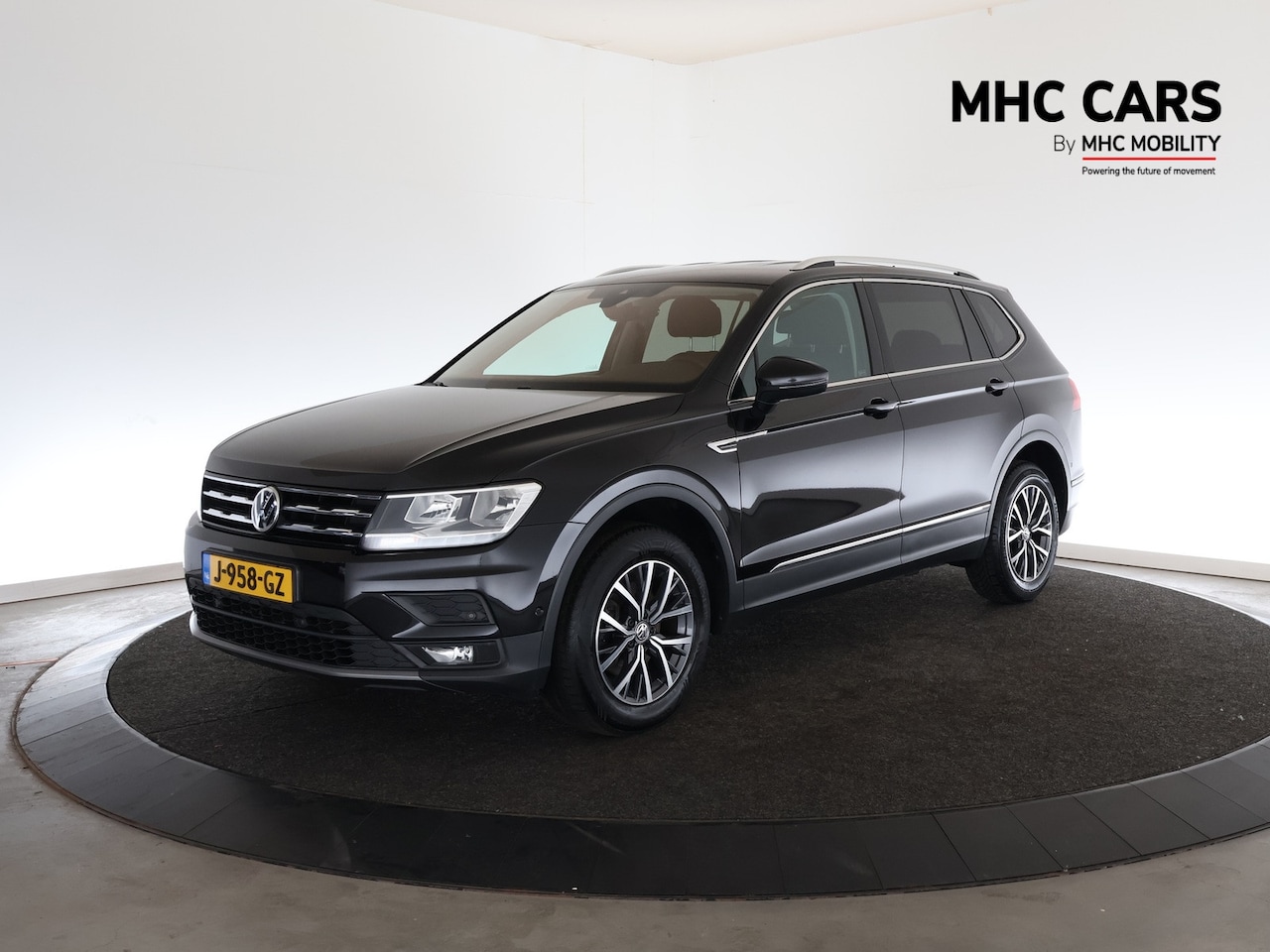 Volkswagen Tiguan Allspace - 1.5 TSI Comfortline Business 7p. | Trekhaak | Navi | Clima | - AutoWereld.nl