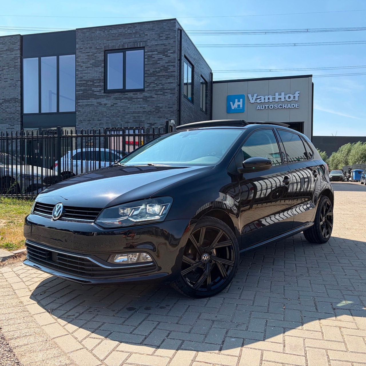 Volkswagen Polo - 1.2 TSI 90Pk 2017 Pano/Acc/Led/Navi/Camera - AutoWereld.nl