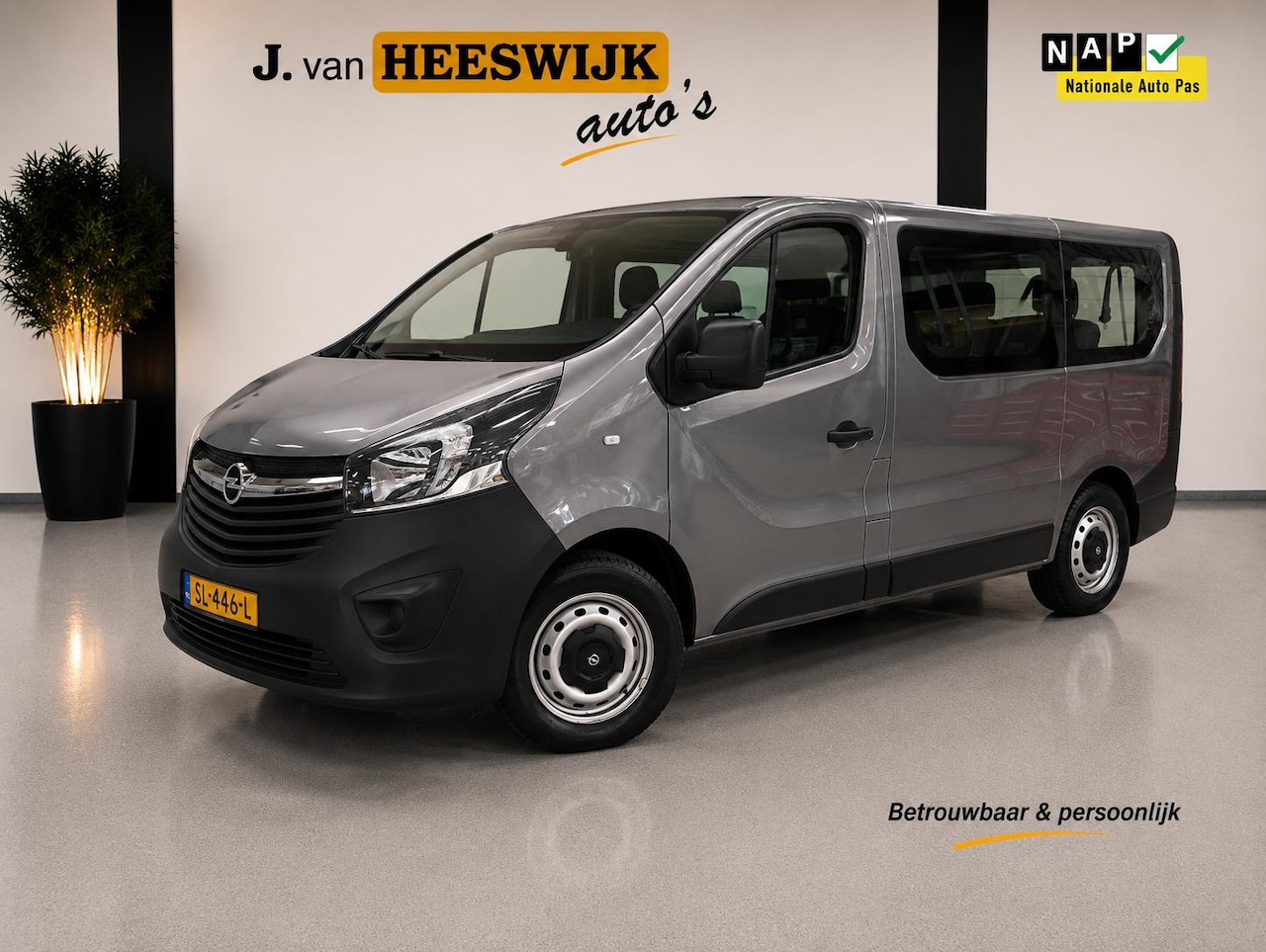 Opel Vivaro Combi - 1.6 CDTI L1H1 ecoFLEX Innovation Airco | Navigatie | Parkeersensoren | Weinig kilometers!! - AutoWereld.nl