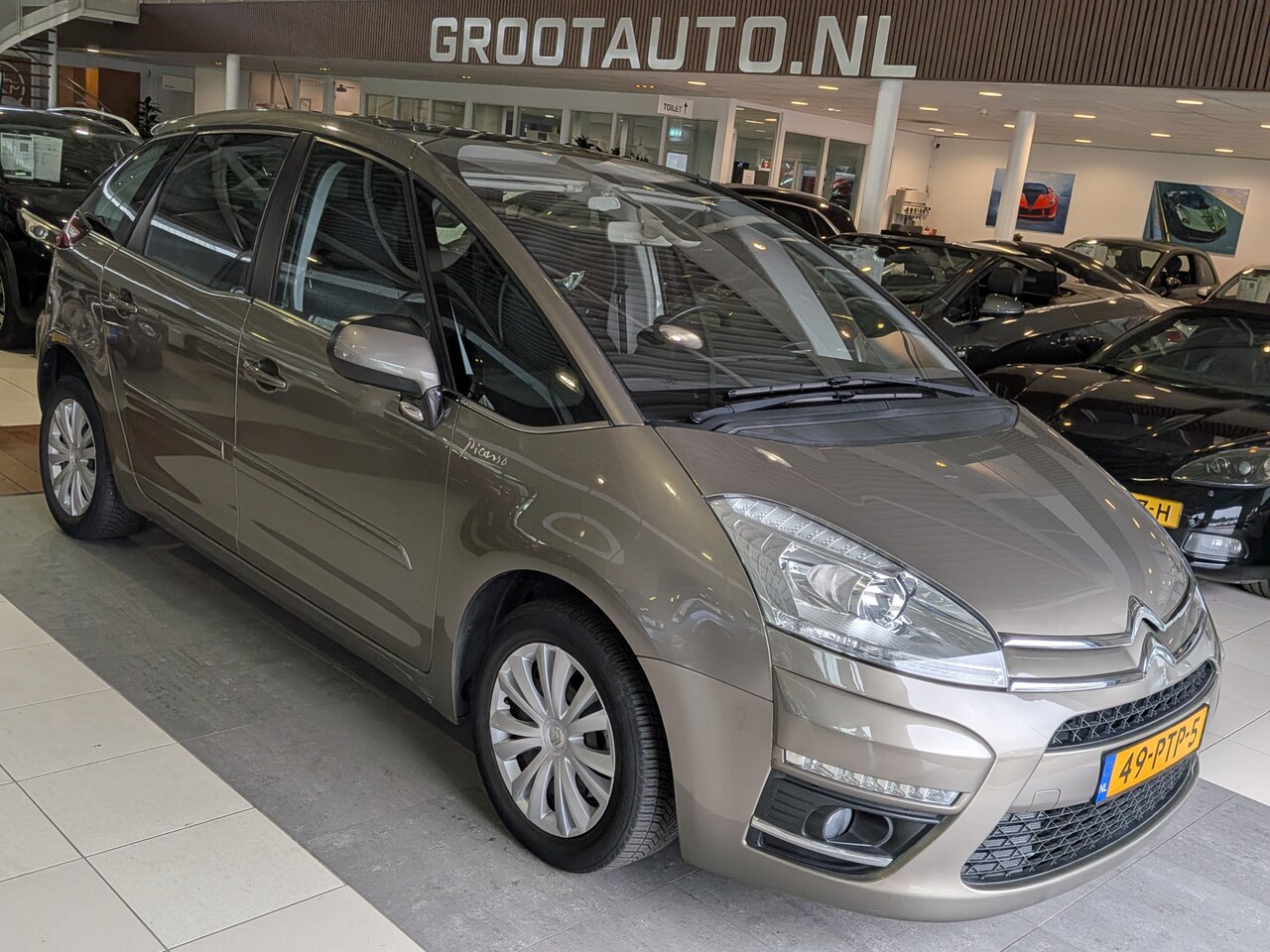 Citroën C4 Picasso - 1.6 THP Tendance EGS Automaat, Panoramadak, Airco - AutoWereld.nl