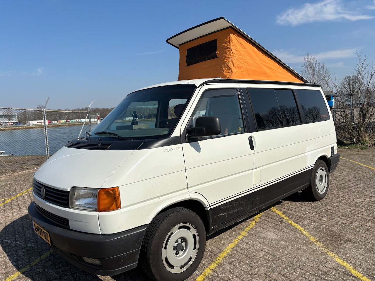 Volkswagen Transporter - Syncro 4x4  Multivan - AutoWereld.nl