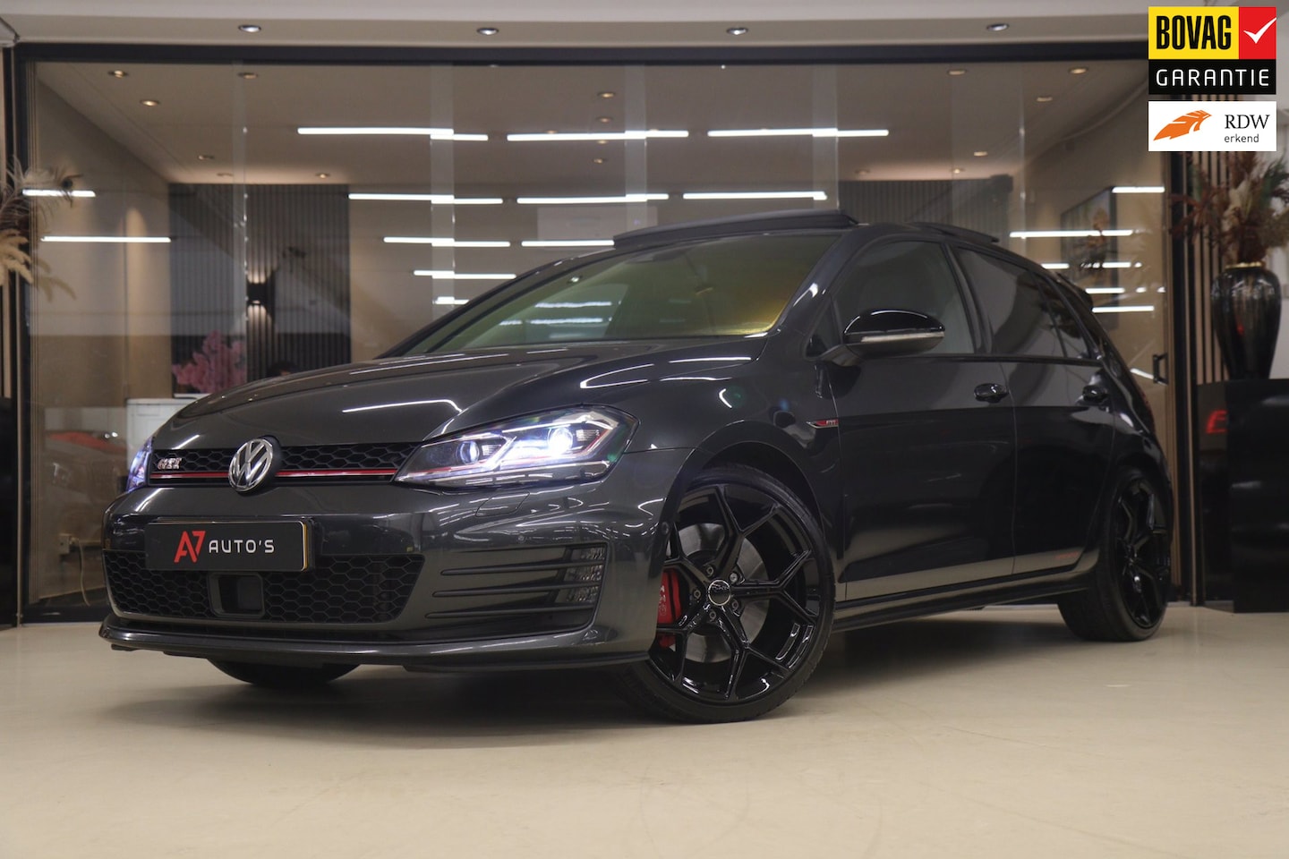 Volkswagen Golf - 2.0 TSI GTI Performance PANO/CARPLAY/DYNAUDIO/DCC/VOL - AutoWereld.nl