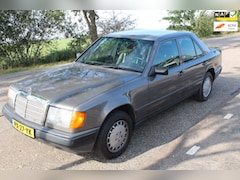 Mercedes-Benz 200-500 (W124) - 300 E automaat // belastingvrij //